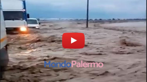 Sicilia orientale alluvionata, impressionanti immagini questa mattina sulla Catania-Gela 🎥 VIDEO