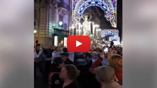 Palermo, folla di fedeli alla processione dell’Immacolata: le immagini 🎥 VIDEO