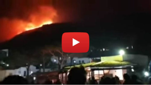 San Vito Lo Capo, paura al Resort Calampiso lambito dagli incendi: evacuate 700 persone via mare | IL VIDEO 🎥