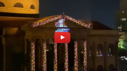 Proiezione a sorpresa sul Teatro Massimo di Palermo: Santa Rosalia illumina la città in quarantena | VIDEO 📹