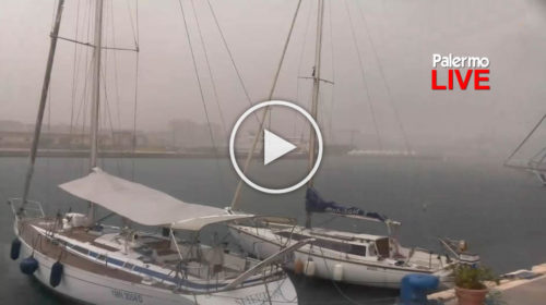 Forte temporale e piogge intense in atto su Palermo, le immagini IN DIRETTA dal Porto ⚡ VIDEO 📹