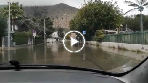 Piove e a Mondello si allagano le strade (È sempre la stessa storia) – VIDEO