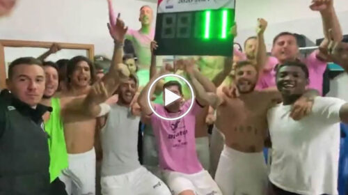 Palermo, grande festa negli spogliatoi dopo il successo nel Derby: “La Sicilia quella vera siamo noi” – VIDEO