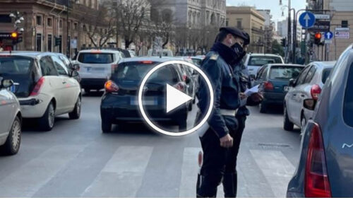 Palermo zona rossa, tra auto in giro, controlli in centro e mercatini aperti – VIDEO