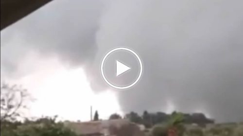 Maltempo Sicilia, incontro ravvicinato con enorme tornado a Modica – IL VIDEO 🌪🎥