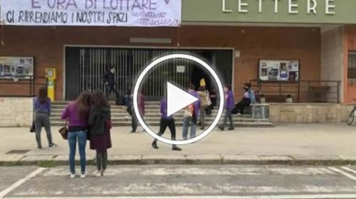 Studentesse manifestano contro violenza sulle donne, blocchi e tensione all’Università di Palermo – VIDEO