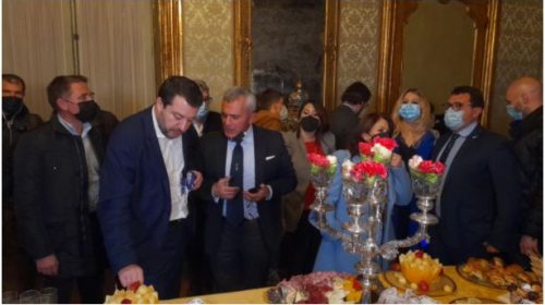 Salvini a Palermo difende il made in Italy, “Bistecche con il piccolo chimico le mangino a Bruxelles” – VIDEO