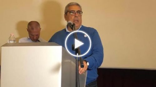 Palermo, bagno di folla per Cuffaro che grida 3 volte «la mafia fa schifo» – IL VIDEO
