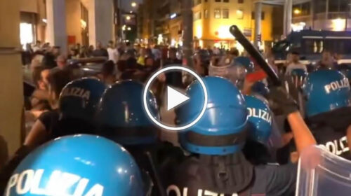 Contestazioni durante il comizio della Meloni a Palermo: scontri tra manifestanti e polizia – IL VIDEO