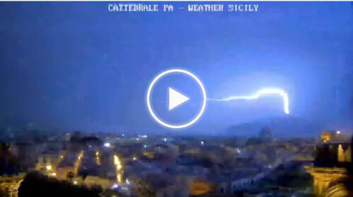 Fulmine cade su Monte Pellegrino a Palermo – IL VIDEO