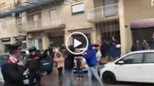 Cattura Matteo Messina Denaro, i palermitani applaudono al blitz dei carabinieri: le emozionanti immagini – VIDEO