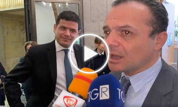 “Ponte sullo Stretto non è il gioco del Lego”, De Luca all’attacco di Salvini – IL VIDEO