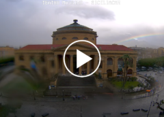 Palermo si risveglia in inverno, tra il freddo  e la pioggia spunta anche un arcobaleno: le immagini IN DIRETTA dalla città – VIDEO