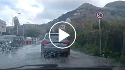 Mattinata con forti piogge e grandine su Palermo, allagamenti e disagi in Viale Venere – IL VIDEO