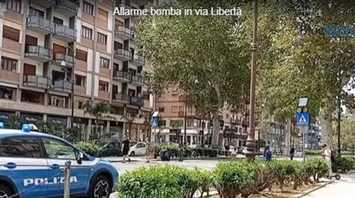 Allarme bomba rientrato in via Libertà, intervento scattato per una batteria sospetta – VIDEO