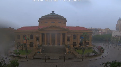Piogge e temporali in atto su Palermo: le immagini IN DIRETTA dalla città – VIDEO